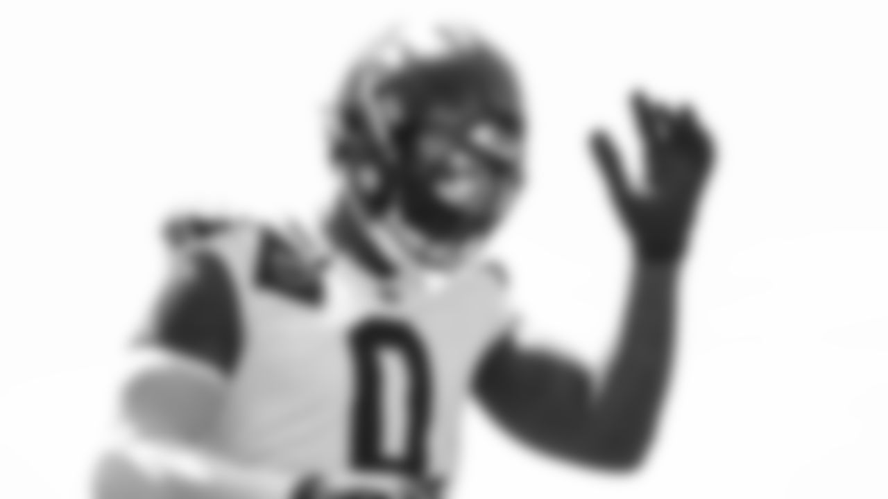 Seahawks defensive end DeMarcus Lawrence (0) participated in a workout on day two of minicamp on Wednesday, June 11, 2025 at the Virginia Mason Athletic Center.