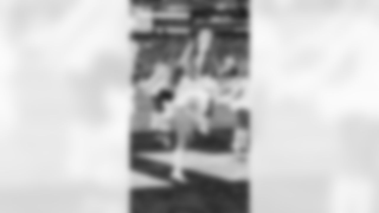 Seahawks Dancers in Week 15 on December 14th, 2025