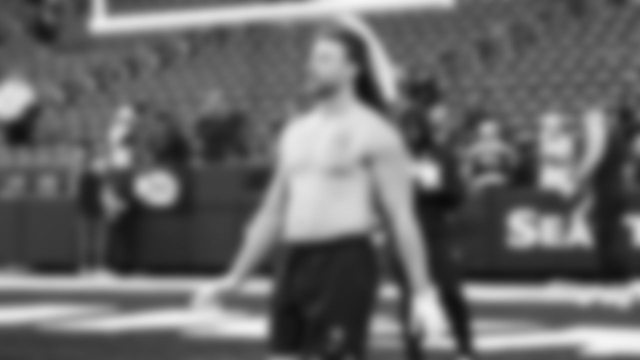 Seahawks fullback Brady Russell (38) warms up at Lumen Field for the NFC divisional round game vs. the San Francisco 49ers on January 17, 2026.