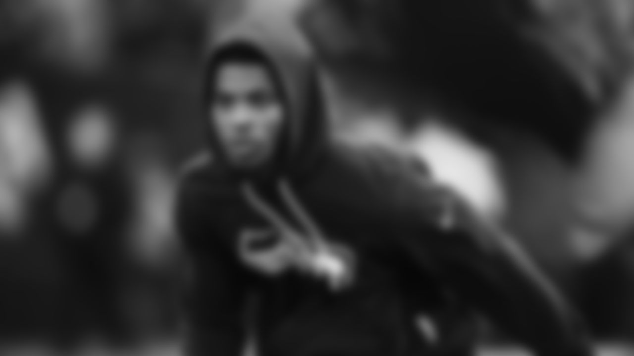 Seahawks cornerback Devon Witherspoon (21) warms up at Lumen Field for the NFC Championship game vs. the Los Angeles Rams on Sunday, January 25, 2026.