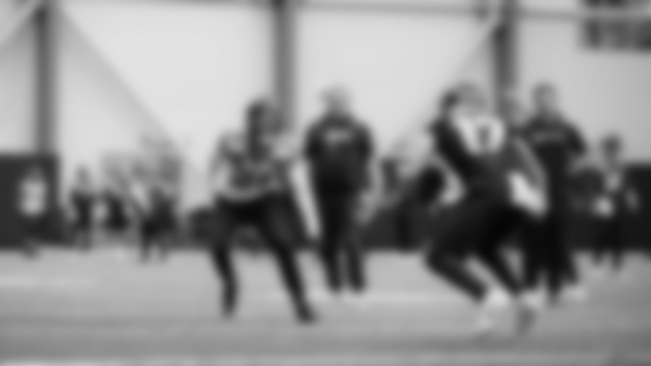 Seahawks cornerback Devon Witherspoon (21) practiced on Thursday, November 6, 2025 at the Virginia Mason Athletic Center.