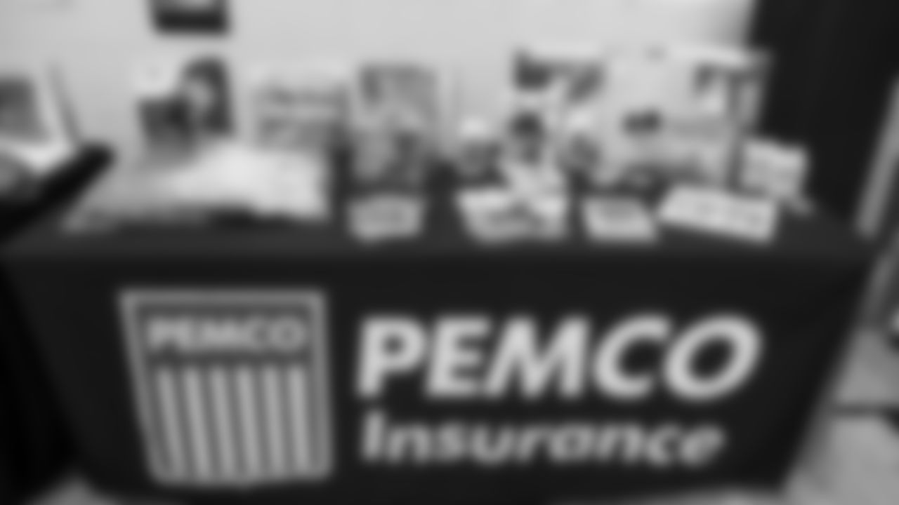 The Seahawks visited Sanislo Elementary on January 14, 2026 as part of the 12-Pages Reading Program.