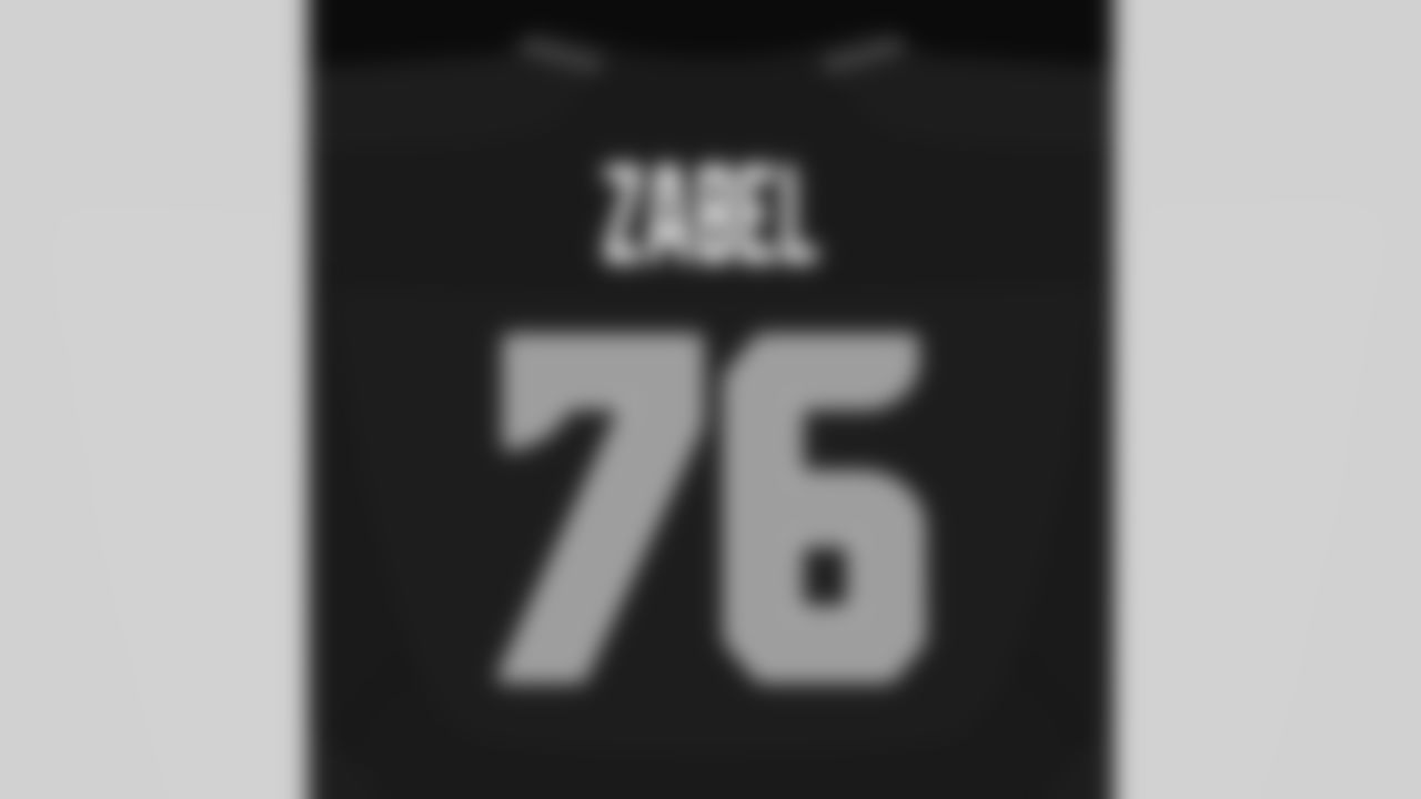 Seahawks guard Grey Zabel (76).
