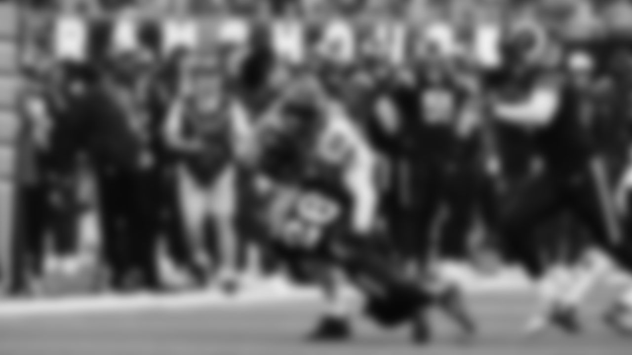 Seahawks at Rams on November 16, 2025