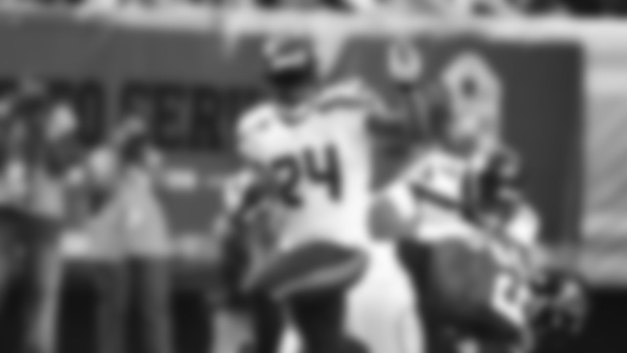 RB Marshawn Lynch 2010-2015,2019