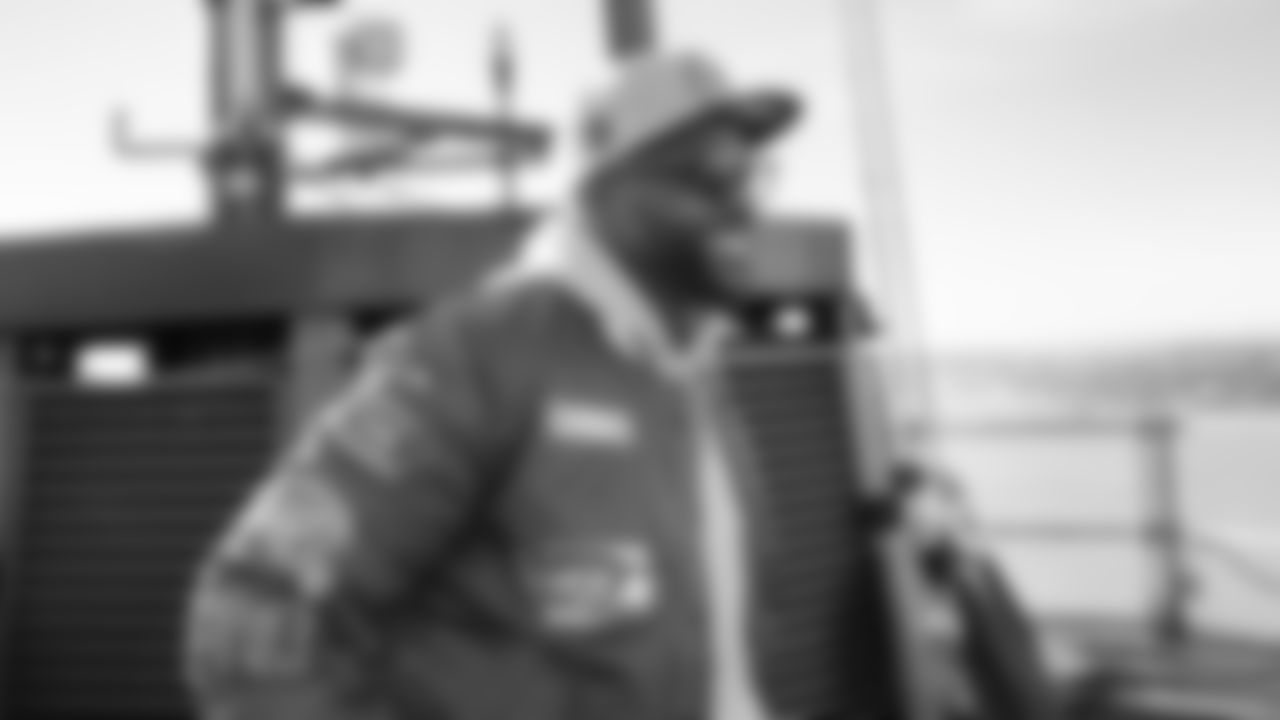 Seahawks Legend Cliff Avril raised the 12 Flag at the top of the Space Needle on Friday, January 23, 2026.