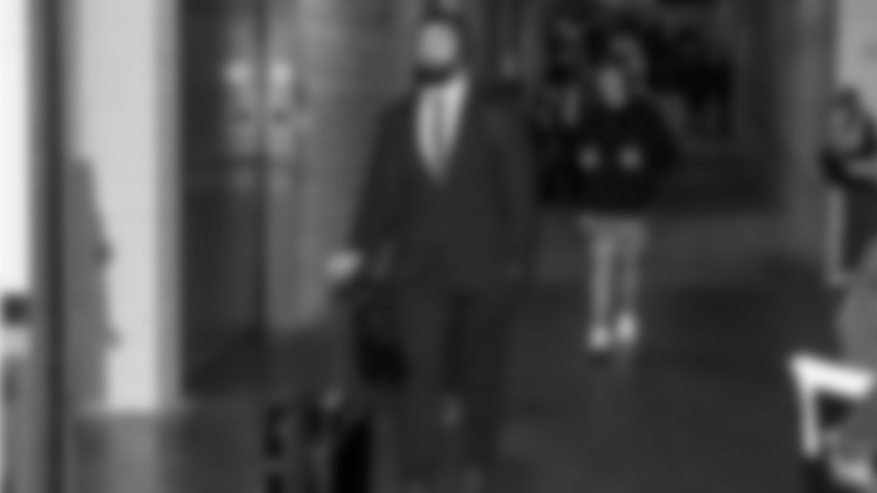 Seahawks tackle Abraham Lucas (72) arrived at Nissan Stadium for the Week 12 matchup vs. the Titans in Nashville, Tennessee.