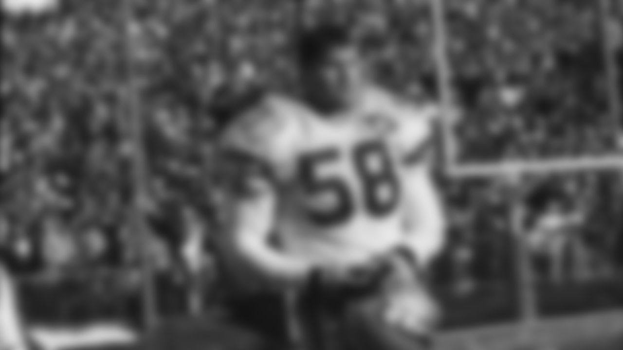 The Seahawks drafted Central Florida linebacker Bob Spitulski with the 66th overall pick in the 3rd round of the 1992 NFL Draft.