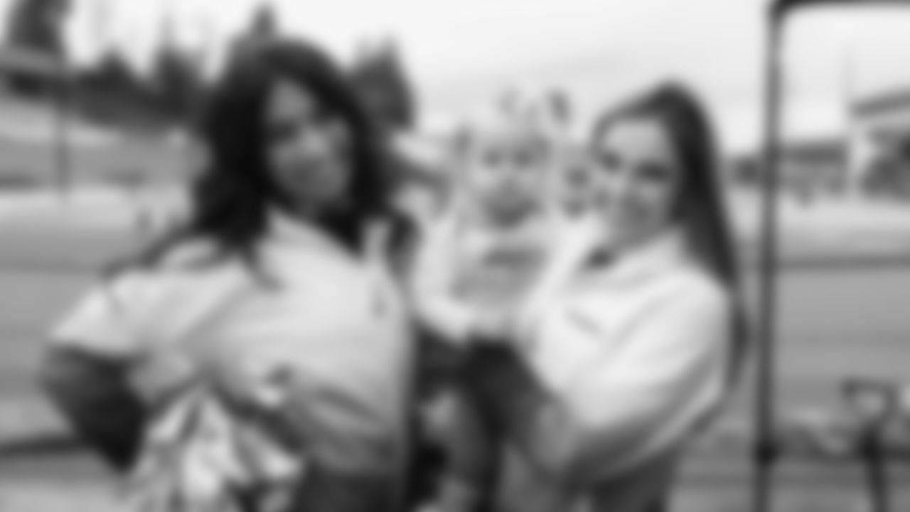 The Seahawks visited Everett Memorial Stadium on Wednesday, January 7, 2026 with Seahawks Legend Garry Gilliam for the third Girls Flag Takeover of the season featuring varsity games between Ferndale High School vs. Monroe High School and Squalicum High School vs. Jackson High School.