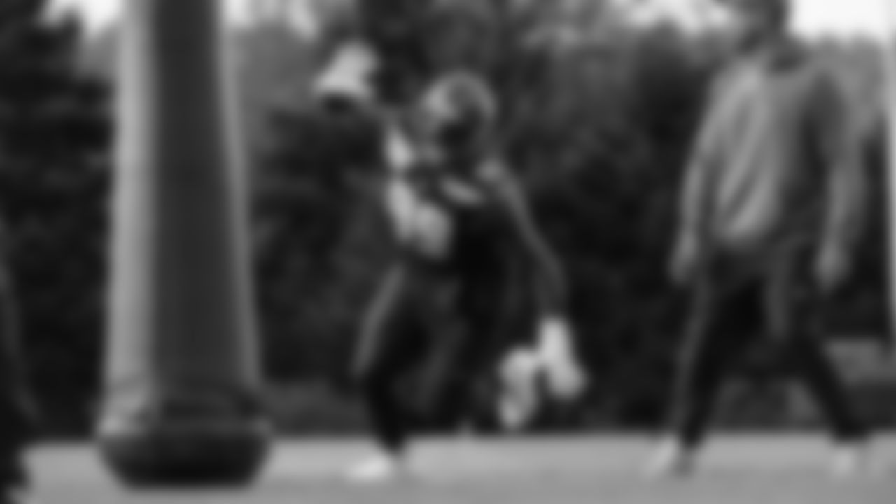 Seahawks defensive end Leonard Williams (99) practiced on Thursday, November 20 at the Virginia Mason Athletic Center.