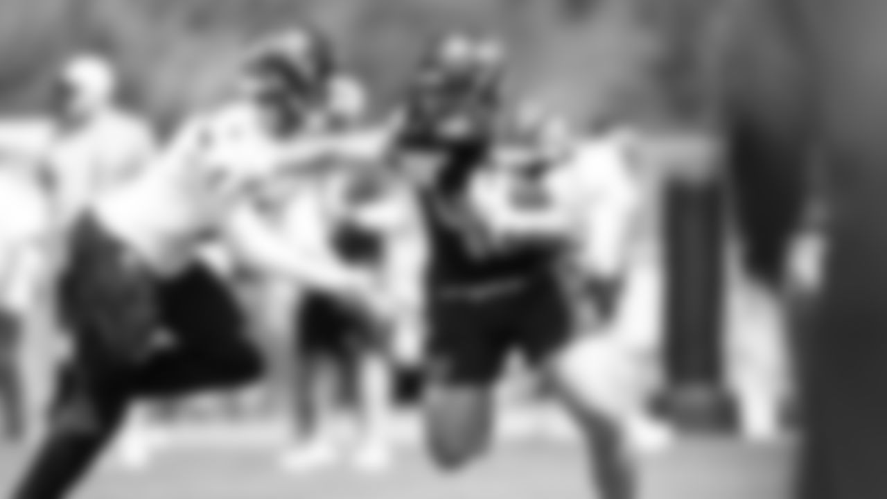 Fullback Robbie Ouzts (40) practiced on day one of rookie minicamp on May 2, 2025 at the Virginia Mason Athletic Center.