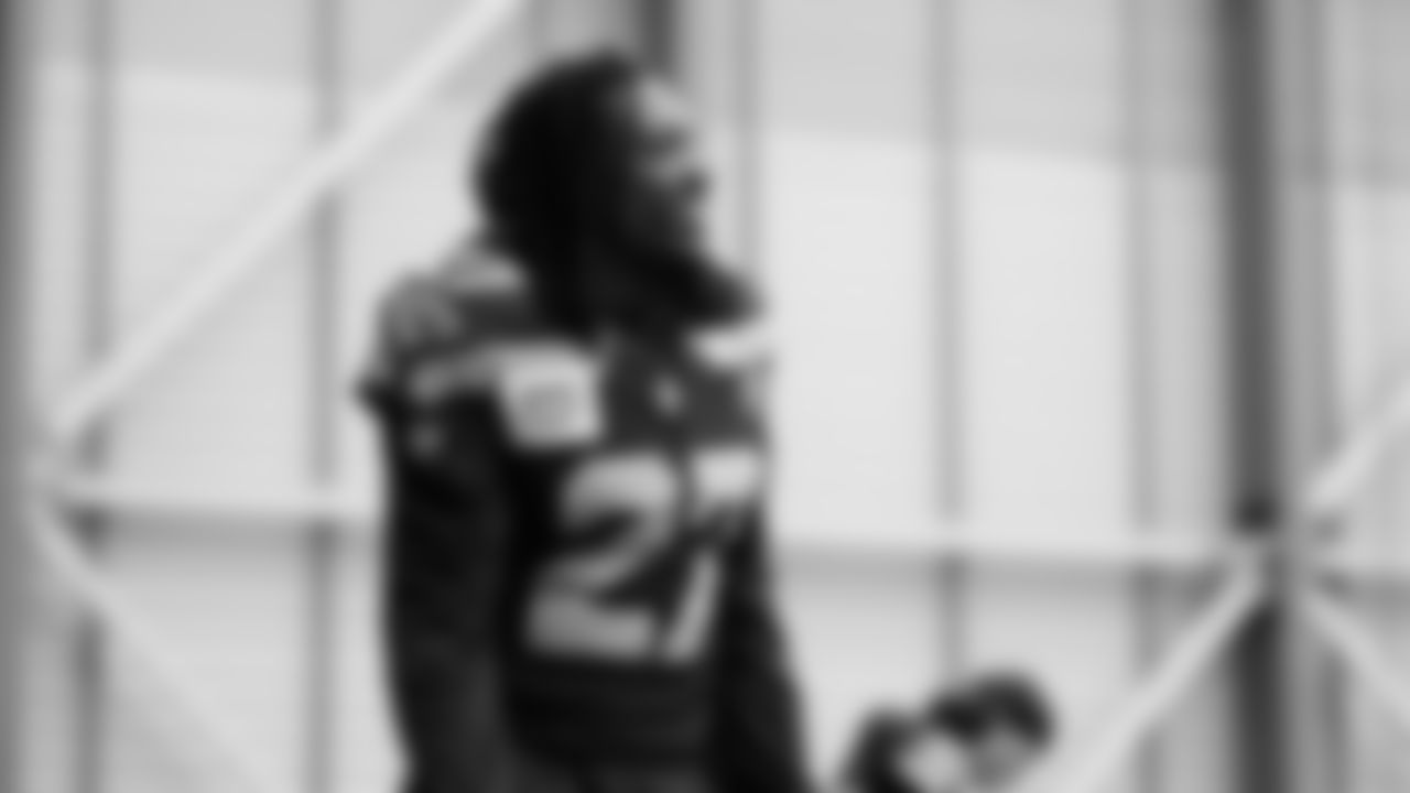 Seahawks cornerback Riq Woolen (27) practiced on Thursday, November 13, 2025 at the Virginia Mason Athletic Center.