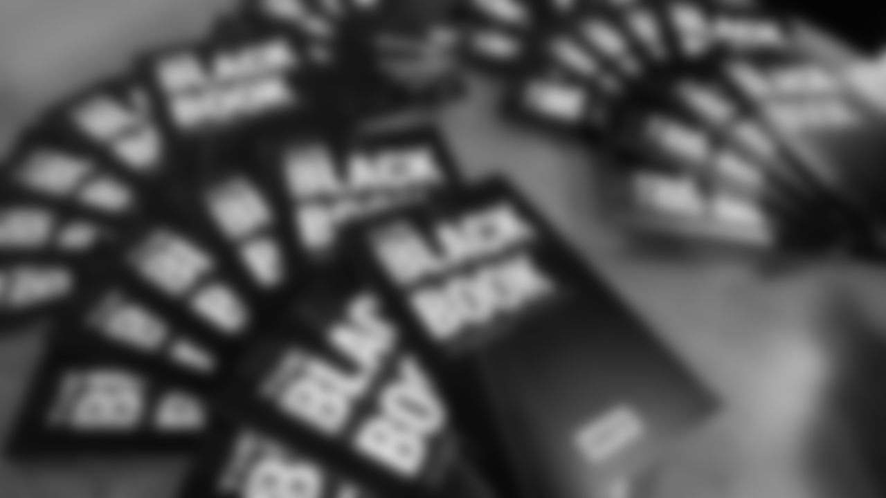 On February 19, ONYX, the Seahawks Black Employee Resource Group, in partnership with the DEI team, hosted its 2nd annual Black History Month celebration, 50 Years Strong: Celebrating Black Excellence & the Seahawks Legacy, at the Virginia Mason Athletic Center.