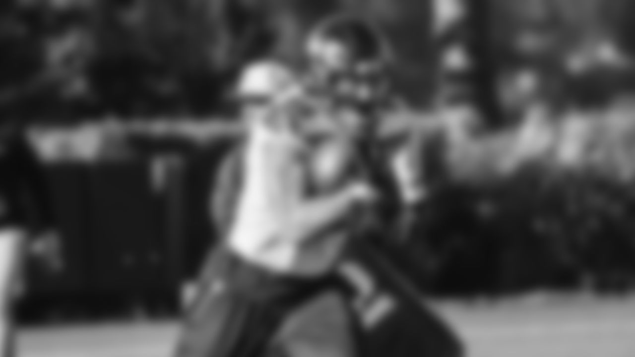 Seahawks tight end AJ Barner (88) practiced on Wednesday, November 19 at the Virginia Mason Athletic Center.