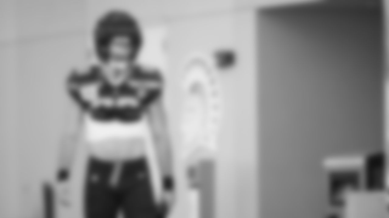 Seahawks tight end AJ Barner (88) practiced on Wednesday, February 4, 2026 in San Jose, California.