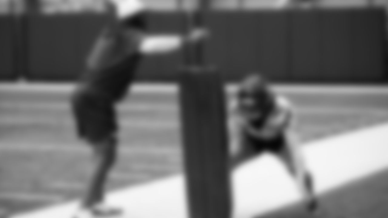 Seahawks linebacker Drake Thomas (42) practiced on Thursday, November 6, 2025 at the Virginia Mason Athletic Center.