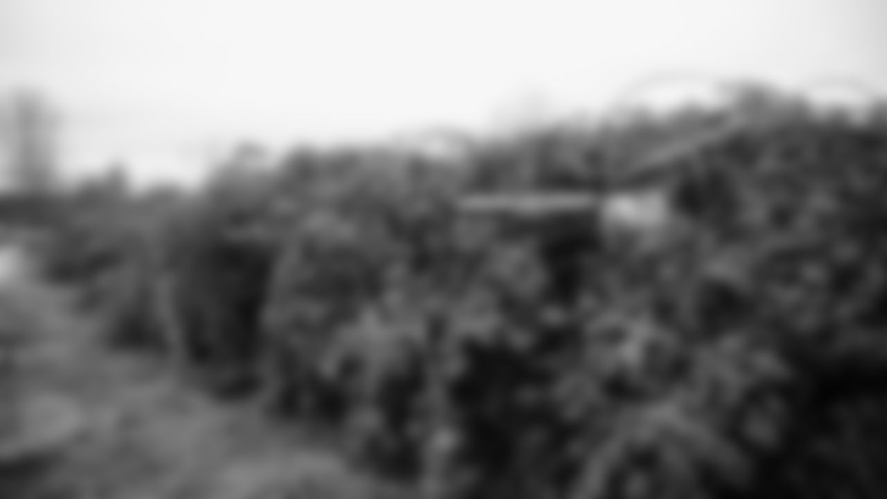 The Seahawks and Legend Norm Johnson spent the day volunteering at a farm in Snohomish County on January 8, 2026.