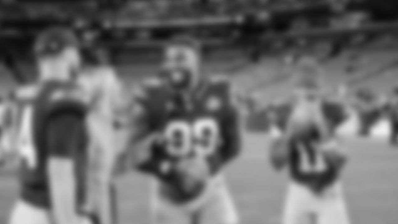 Seahawks defensive tackle Leonard Williams (99) at the Washington Commanders in Week 9.