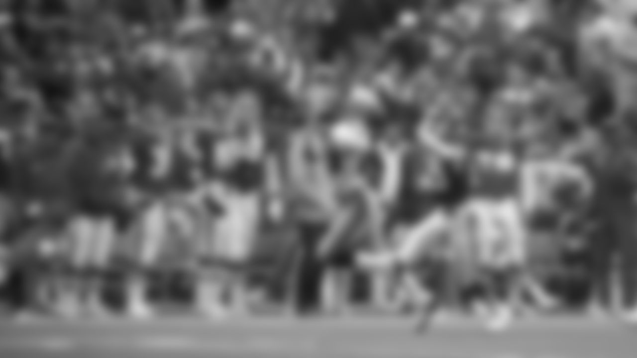 WR Steve Largent 1976-1989