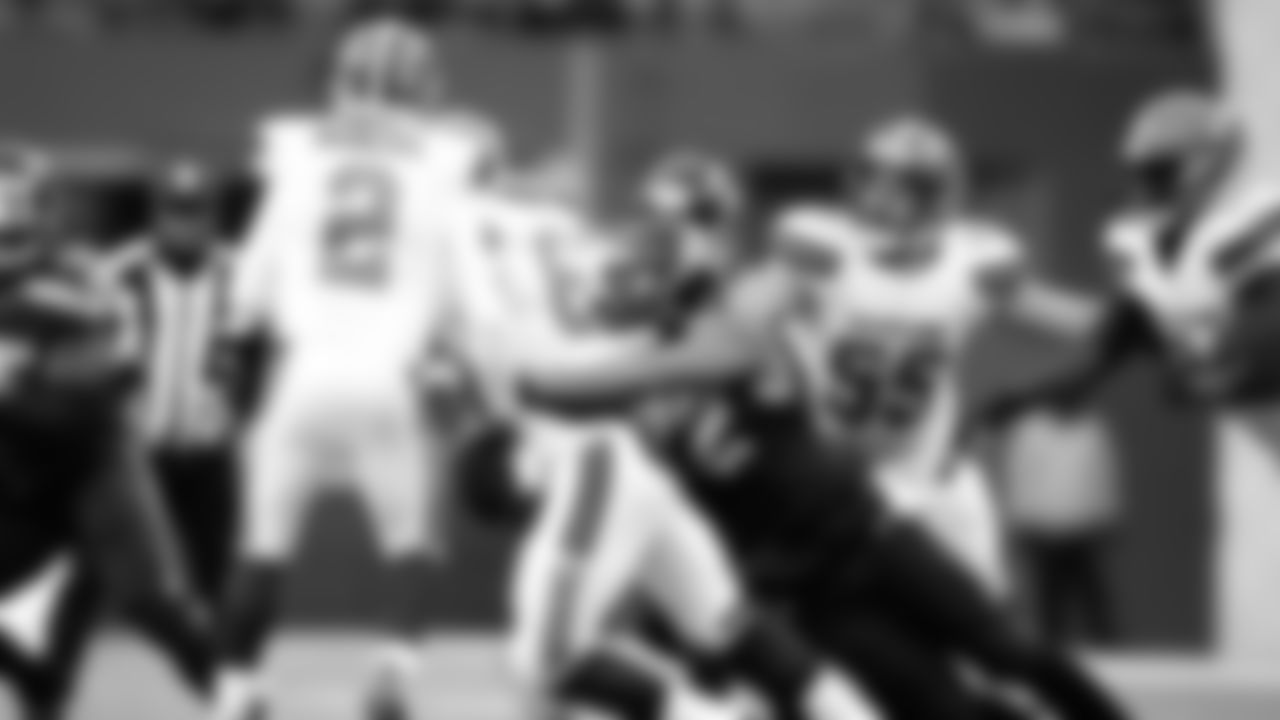 DE Michael Bennett 2013-2017
