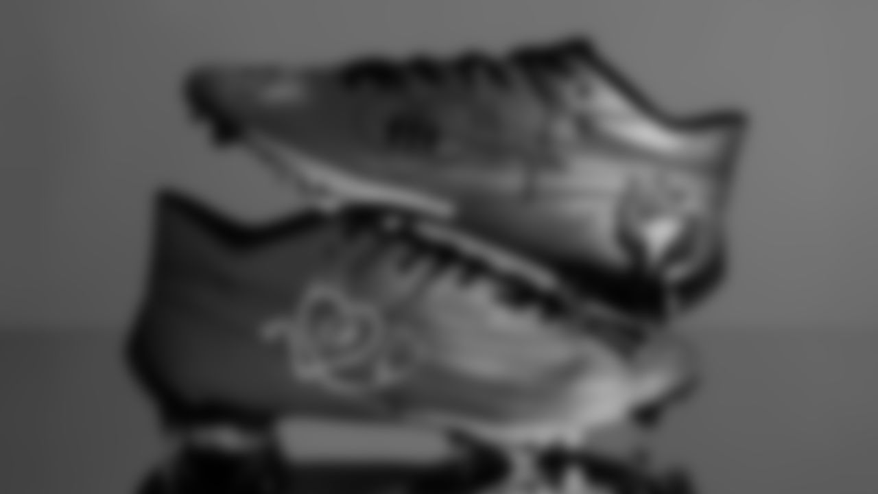 Seahawks linebacker Derick Hall (58) - Derick Hall One Percent Foundation