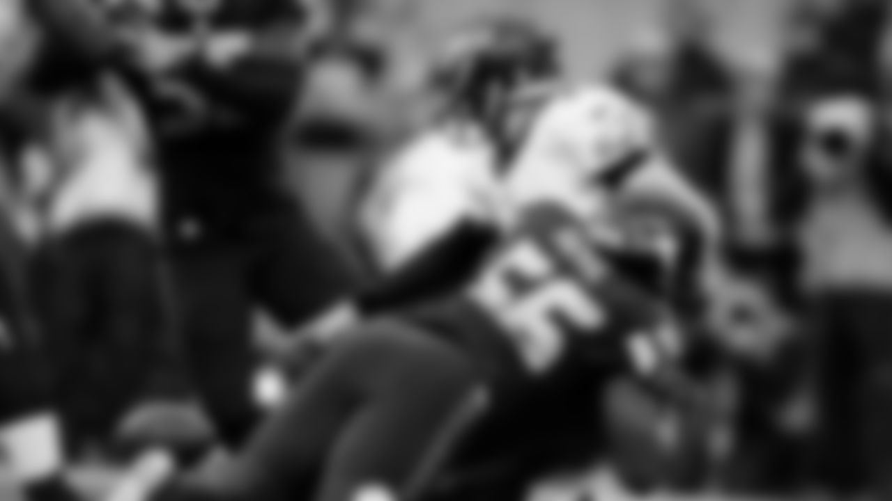 DE Cliff Avril 2013-2017