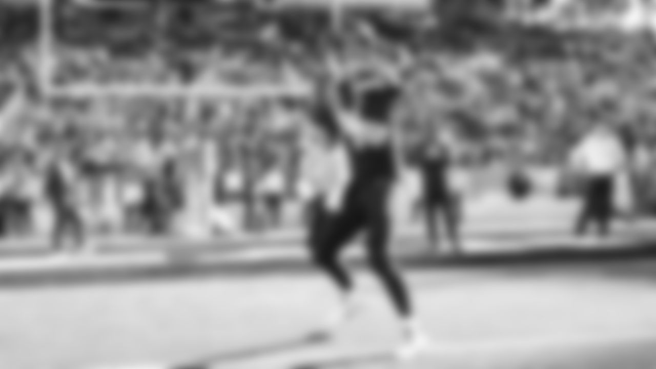 Super Bowl LX Warmups-20260208_22-22-37_6750