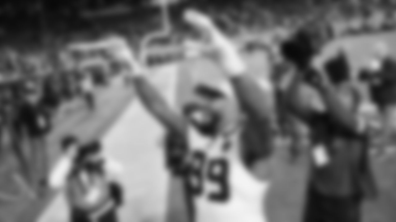 The Seahawks celebrated the win vs. the 49ers at Levi's Stadium in Week 18.