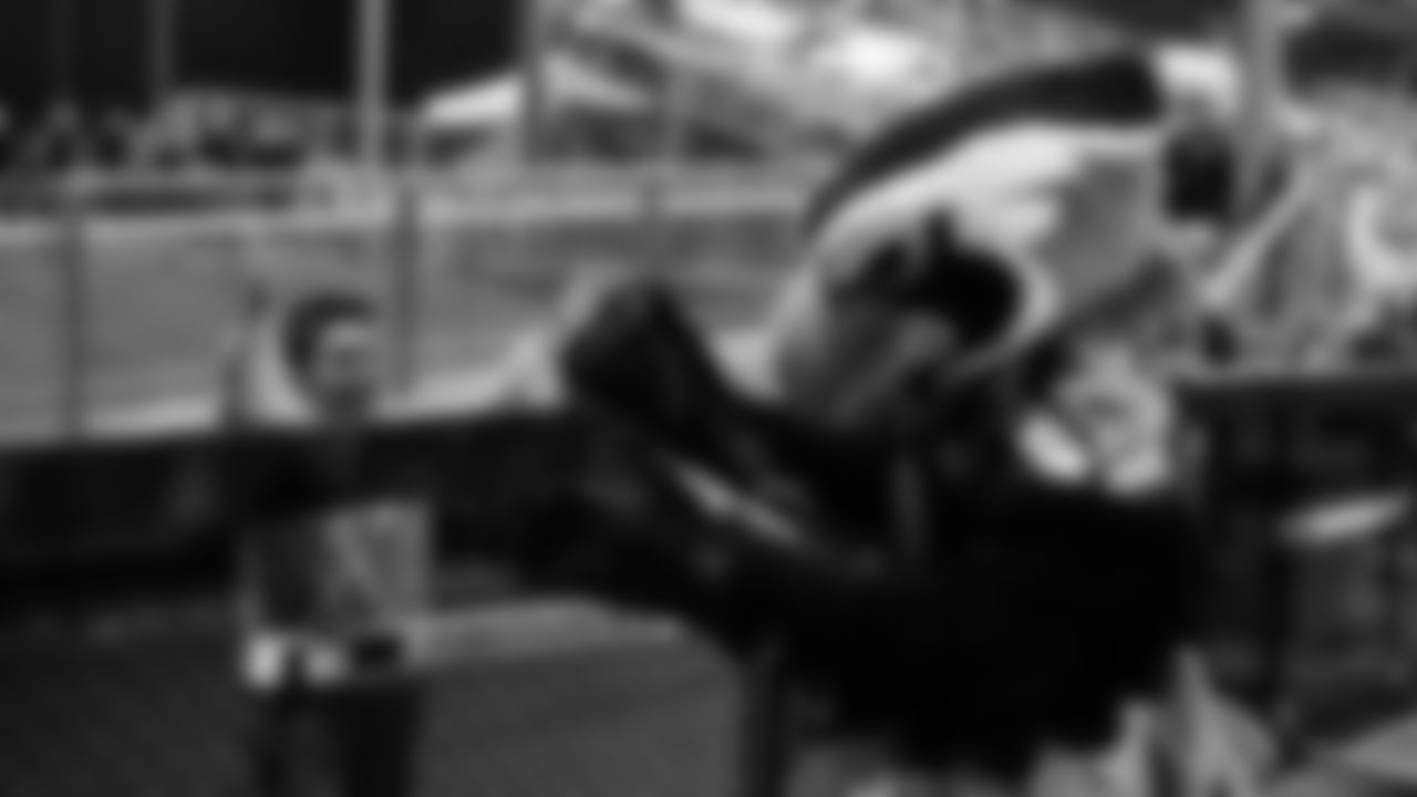 The Seahawks visited Tahoma High School on Tuesday, January 13, 2026 with Seahawks Legend Orlando Huff for the last Girls Flag Takeover of the season featuring the varsity game between Todd Beamer High School vs. Tahoma High School.