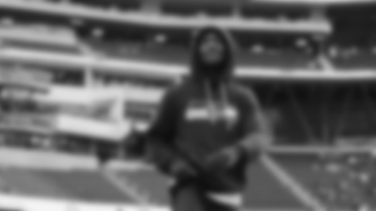 Seahawks cornerback Derion Kendrick (1) during pregame warmups at SoFi Stadium for the Week 11 matchup at the L.A. Rams.