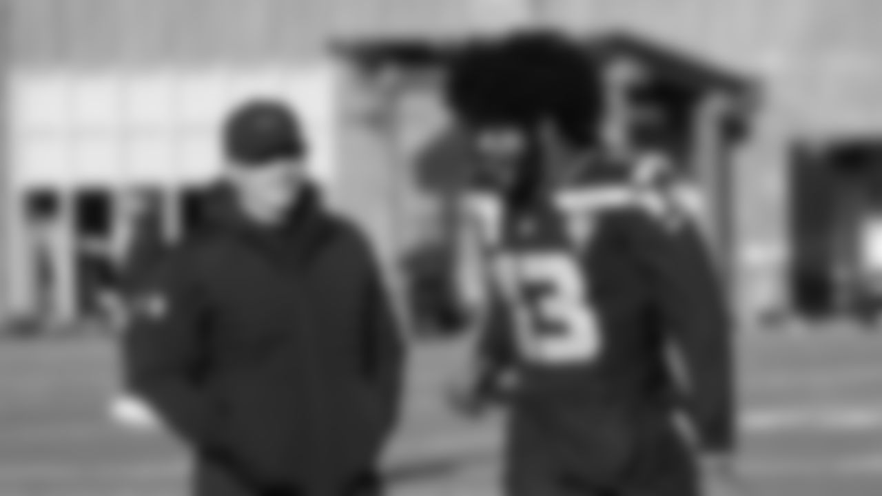 Seahawks head coach Mike Macdonald and linebacker Ernest Jones IV (13) at practice on Wednesday, December 31, 2025 at the Virginia Mason Athletic Center.