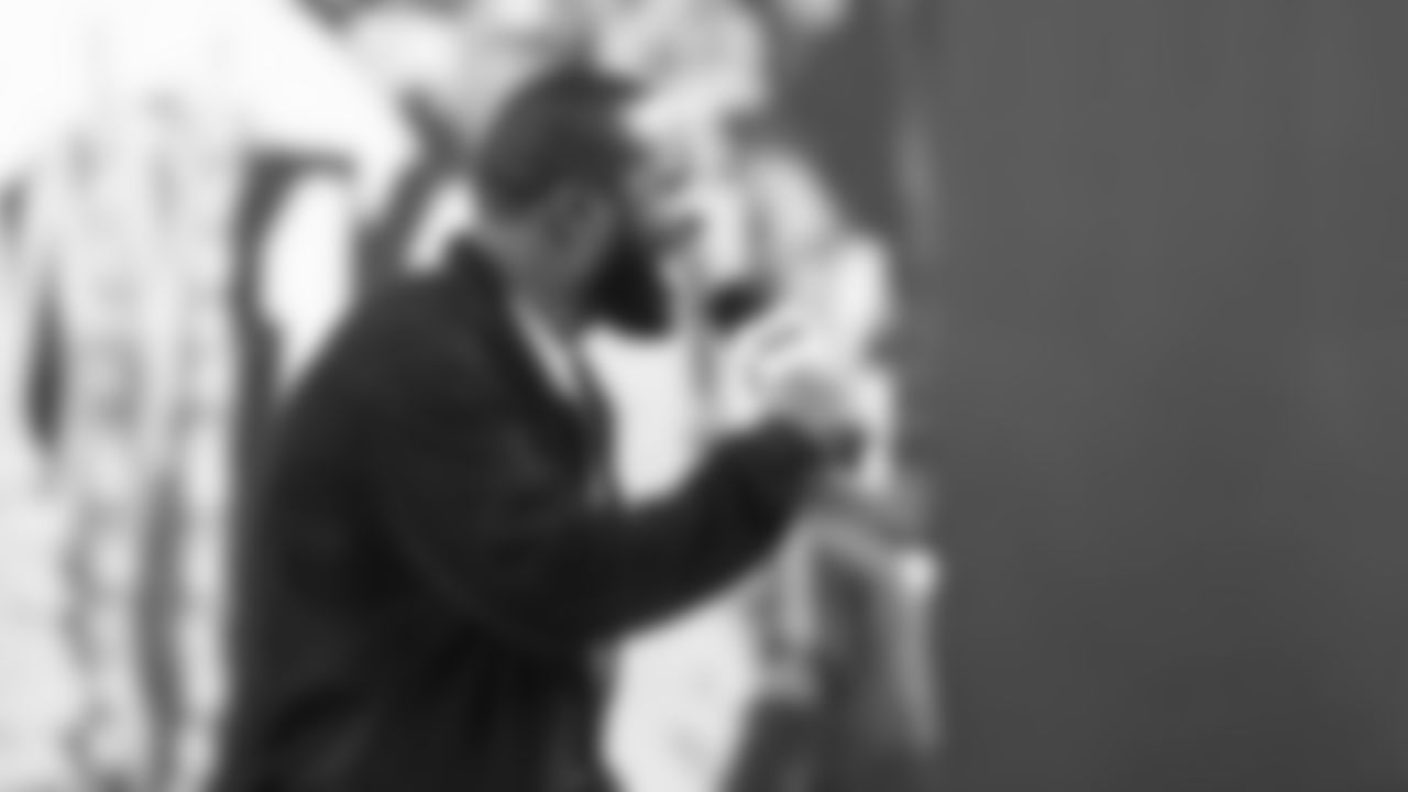 Seahawks Legend Kam Chancellor takes the mic and fires up the 12s before the opening kickoff.