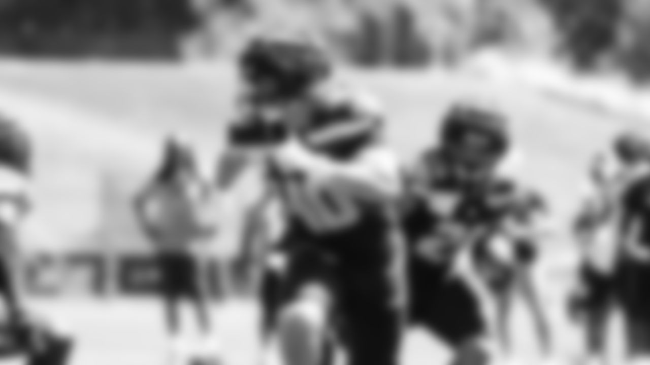 Seahawks fullback Robbie Ouzts (40) practiced on day six of training camp on July 29, 2025 at the Virginia Mason Athletic Center.