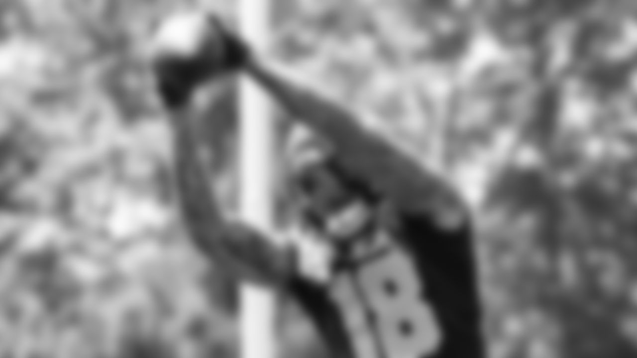 Seahawks tight end Elijah Arroyo (18) participated in a workout on day two of minicamp on Wednesday, June 11, 2025 at the Virginia Mason Athletic Center.
