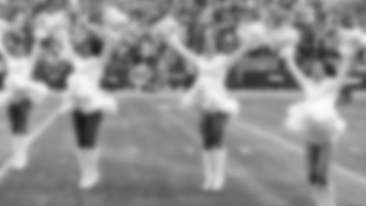 Seahawks Dancers in Week 15 on December 14th, 2025