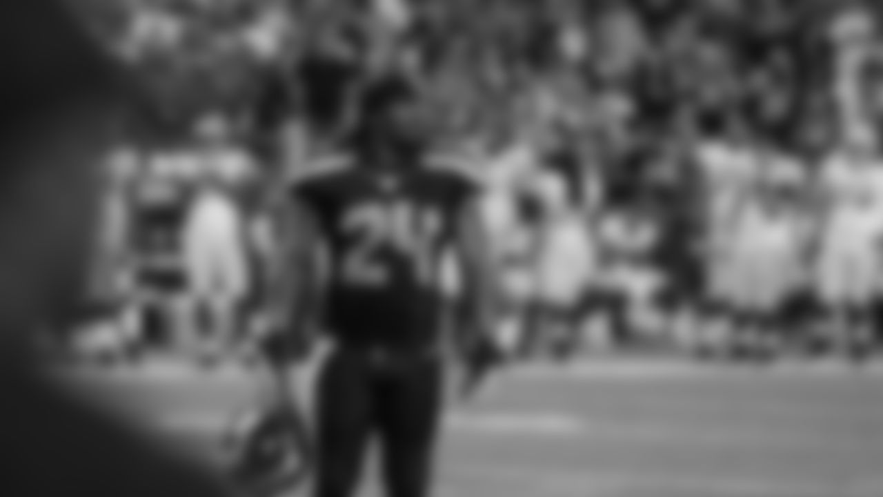 RB Marshawn Lynch 2010-2015,2019