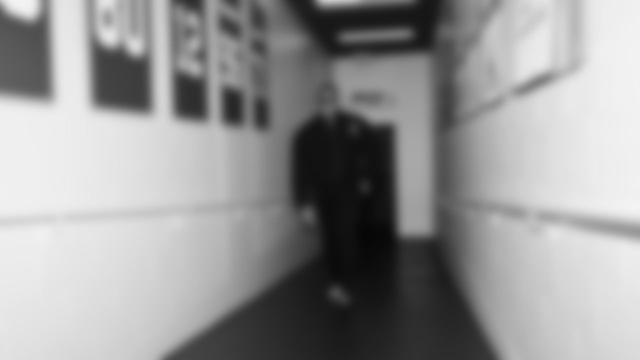 Seahawks linebacker Uchenna Nwosu (7) arrived at Lumen Field for the Week 15 matchup vs. the Indianapolis Colts.