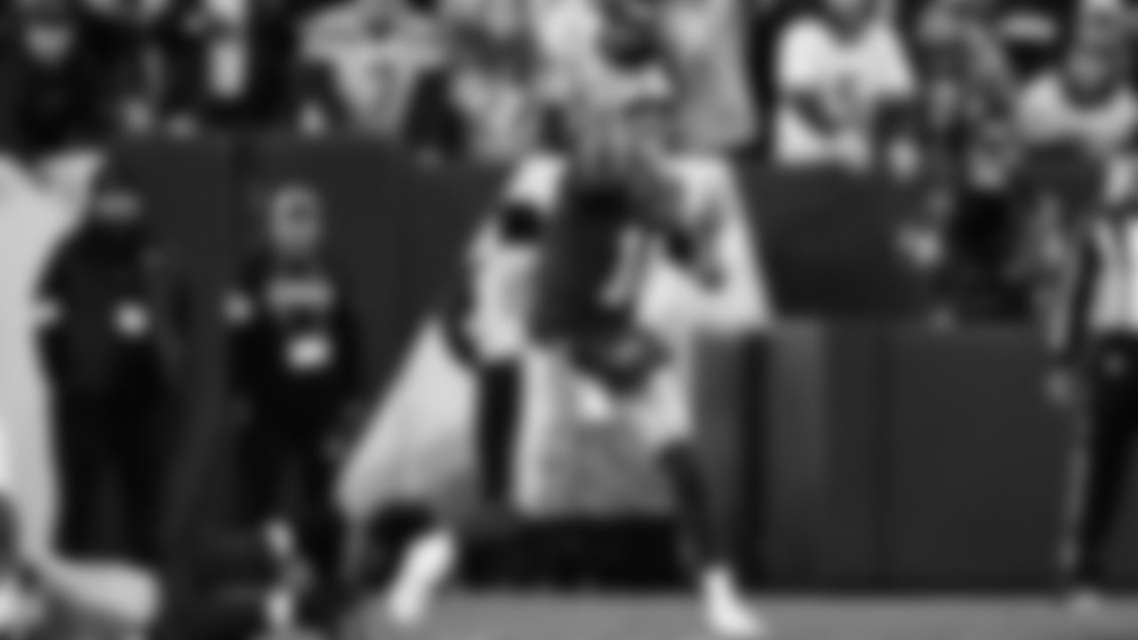 Seattle Seahawks at Washington Commanders for a week 9 throwback matchup on Nov 2, 2025