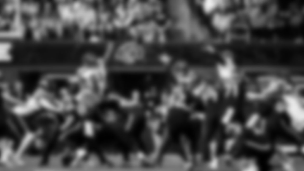 Seahawks at Rams on November 16, 2025