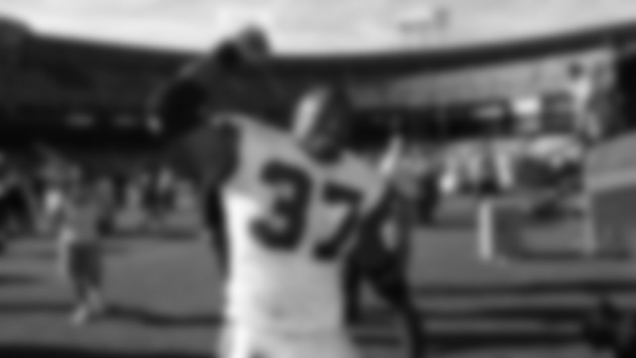 RB Shaun Alexander 2000-2007