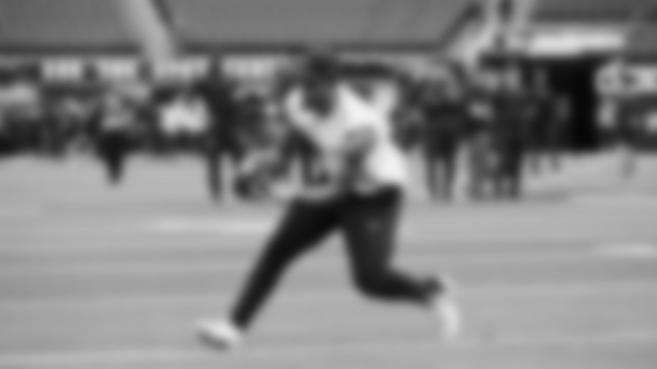 Seahawks wide receiver Jaxon Smith-Njigba (11) during pregame warmups at SoFi Stadium for the Week 11 matchup at the L.A. Rams.