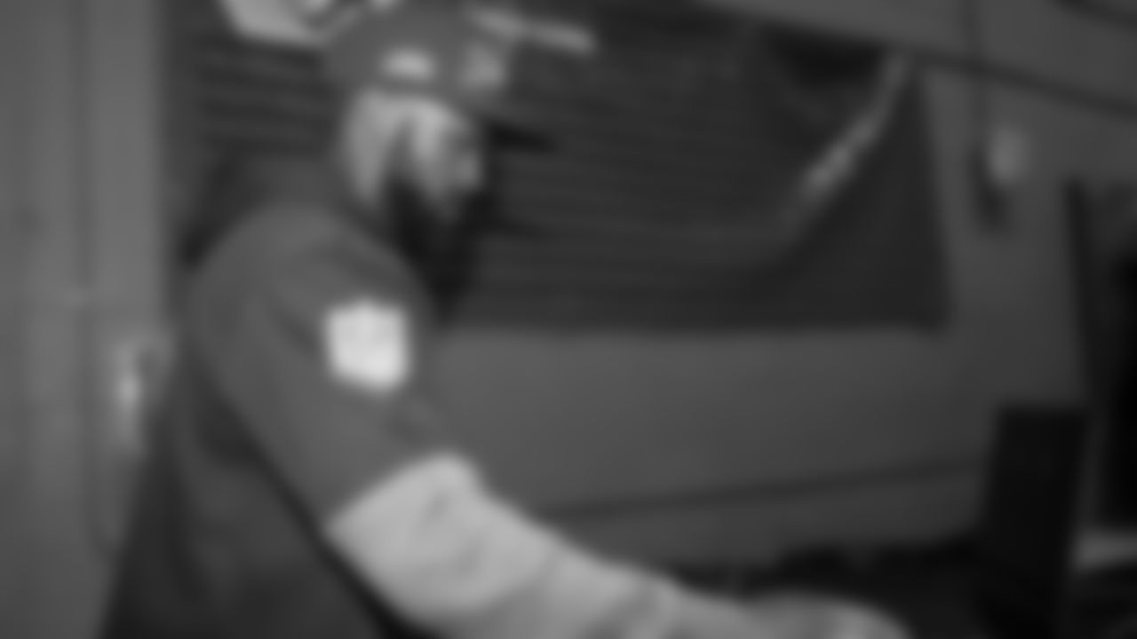 The Game Changers Program celebrated the completion of the program with a night of fun and games with Seahawks Legend Garry Gilliam on November 7, 2025.