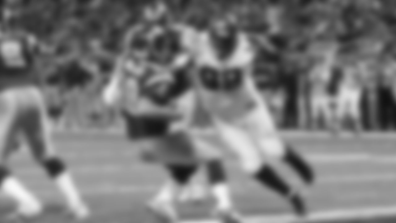 99 - DT Rocky Bernard (2002-2008)