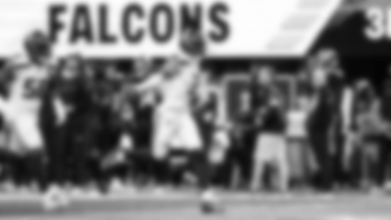 Seahawks safety Nick Emmanwori celebrates after intercepting a pass in the third quarter.