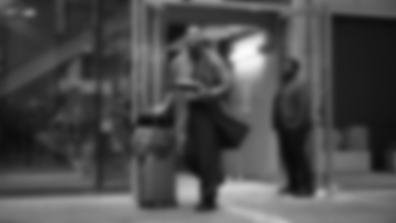 Seahawks defensive tackle Jarran Reed (90) departed the team hotel for the Week 17 matchup vs. Panthers on December 28, 2025.