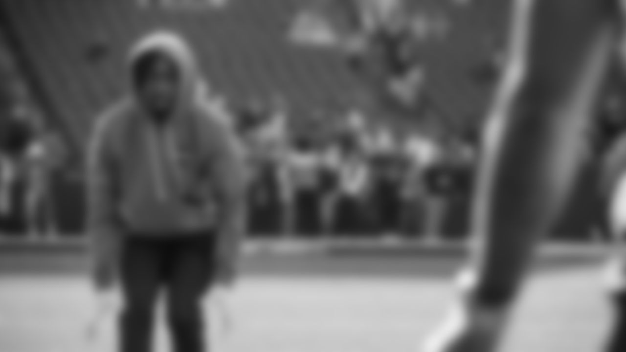 Seahawks cornerback Derion Kendrick (1) warms up at Lumen Field for the Week 10 matchup vs. the Arizona Cardinals.