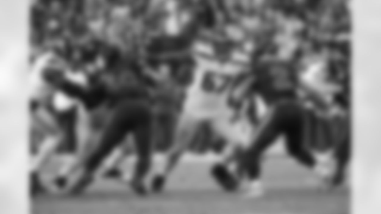 Seahawks tackle Charles Cross (67) at the Week 14 matchup against the Arizona Cardinals at State Farm Stadium on Sunday, December 8, 2024.