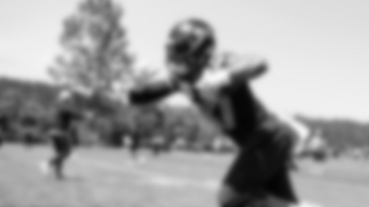 Seahawks tight end Noah Fant (87) participated in a workout on day two of minicamp on Wednesday, June 11, 2025 at the Virginia Mason Athletic Center.