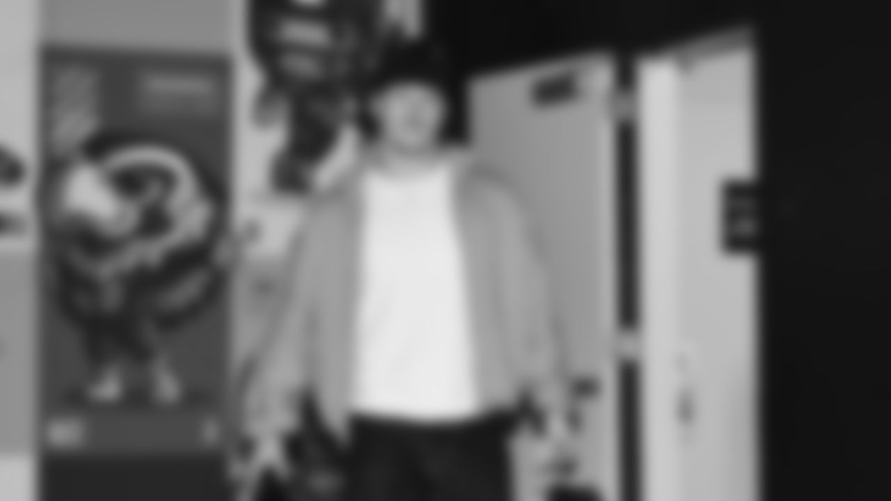 Seahawks linebacker Drake Thomas (42) arrived at Lumen Field for the Week 16 matchup vs. the L.A. Rams.