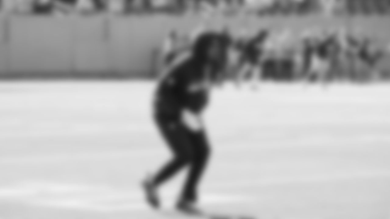 Seahawks cornerback Nehemiah Pritchett (28) hit the field at Nissan Stadium for the Week 12 matchup vs. the Titans in Nashville, Tennessee.